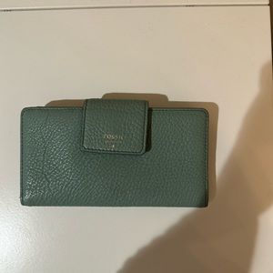 Seafoam green Fossil Wallet
